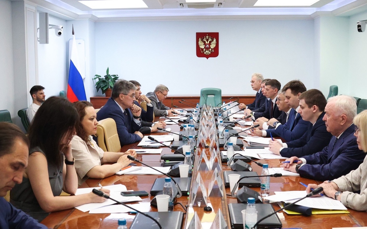 В Совете Федерации обсудили использование потенциала Северного морского пути в современных условиях В Совете Федерации обсудили использование потенциала Северного морского пути в современных условиях