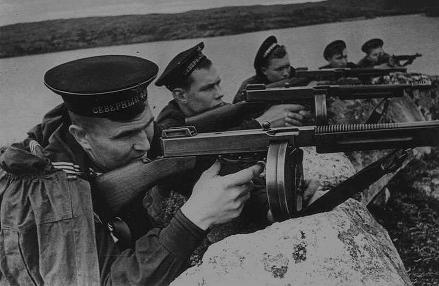 29 июня 1941 года нацистская Германия и Финляндия начали операцию по оккупации Кольского полуострова — «Голубой песец»