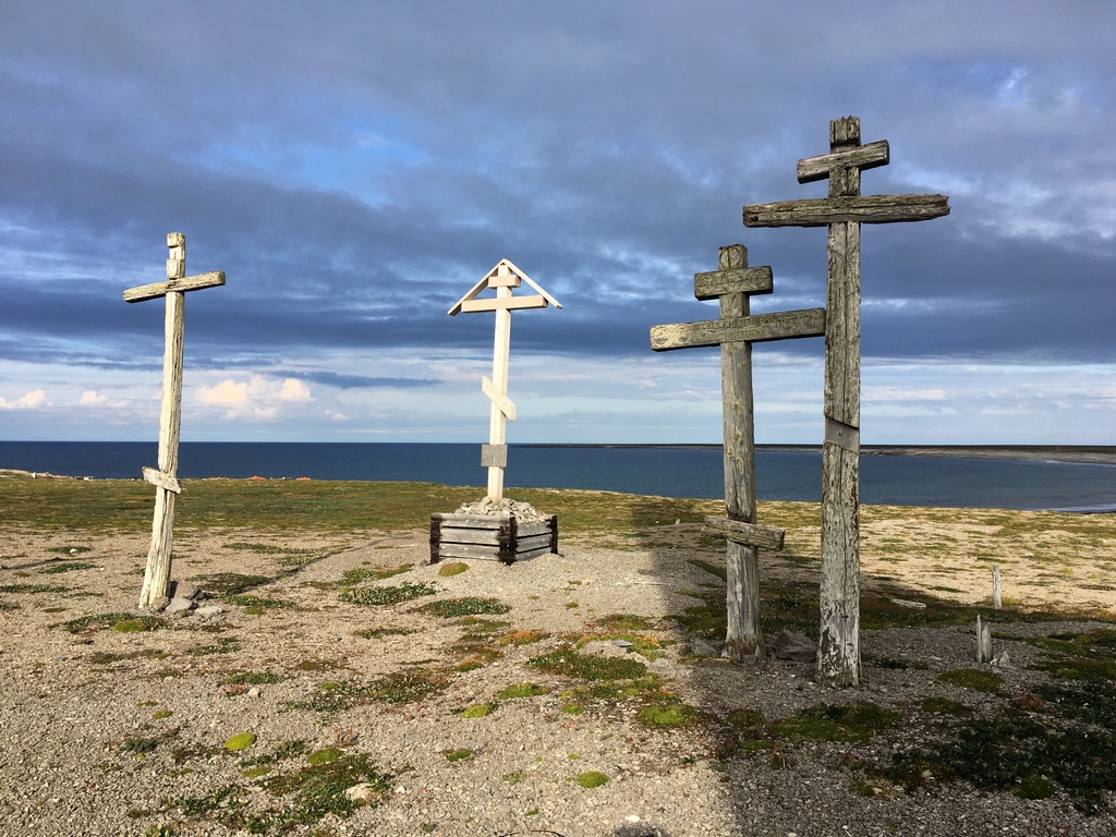 Поморские кресты на острове Матвеев