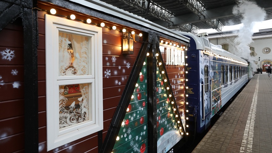 Поезд Деда Мороза приедет в Мурманск
