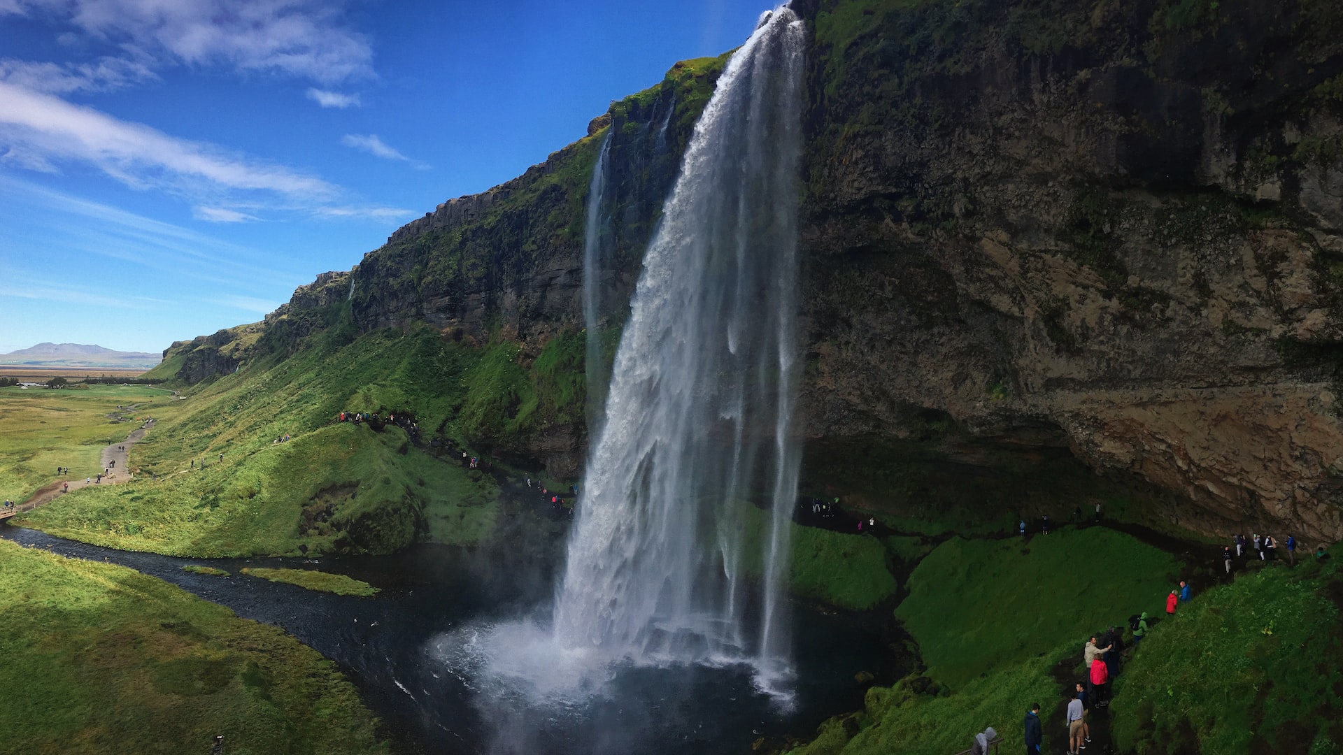 Китайским туристам разрешили групповой выезд в Исландию