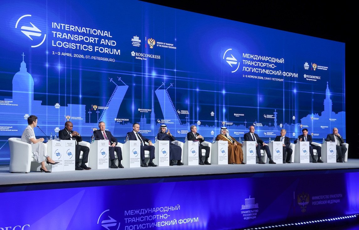 Россия развивает пять ключевых международных транспортных коридоров, один из них – Большой Северный морской путь