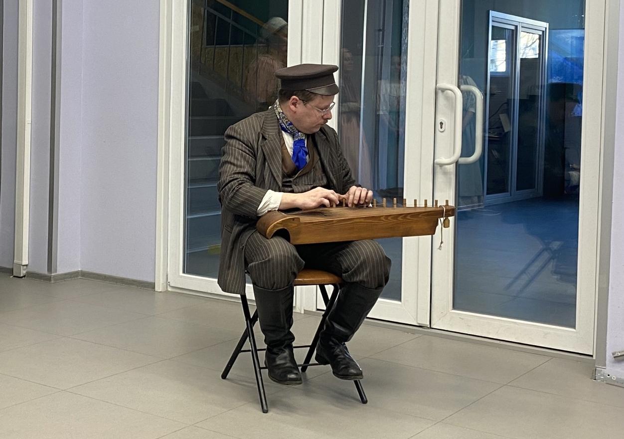 Выпущен альбом наигрышей на традиционном кантеле