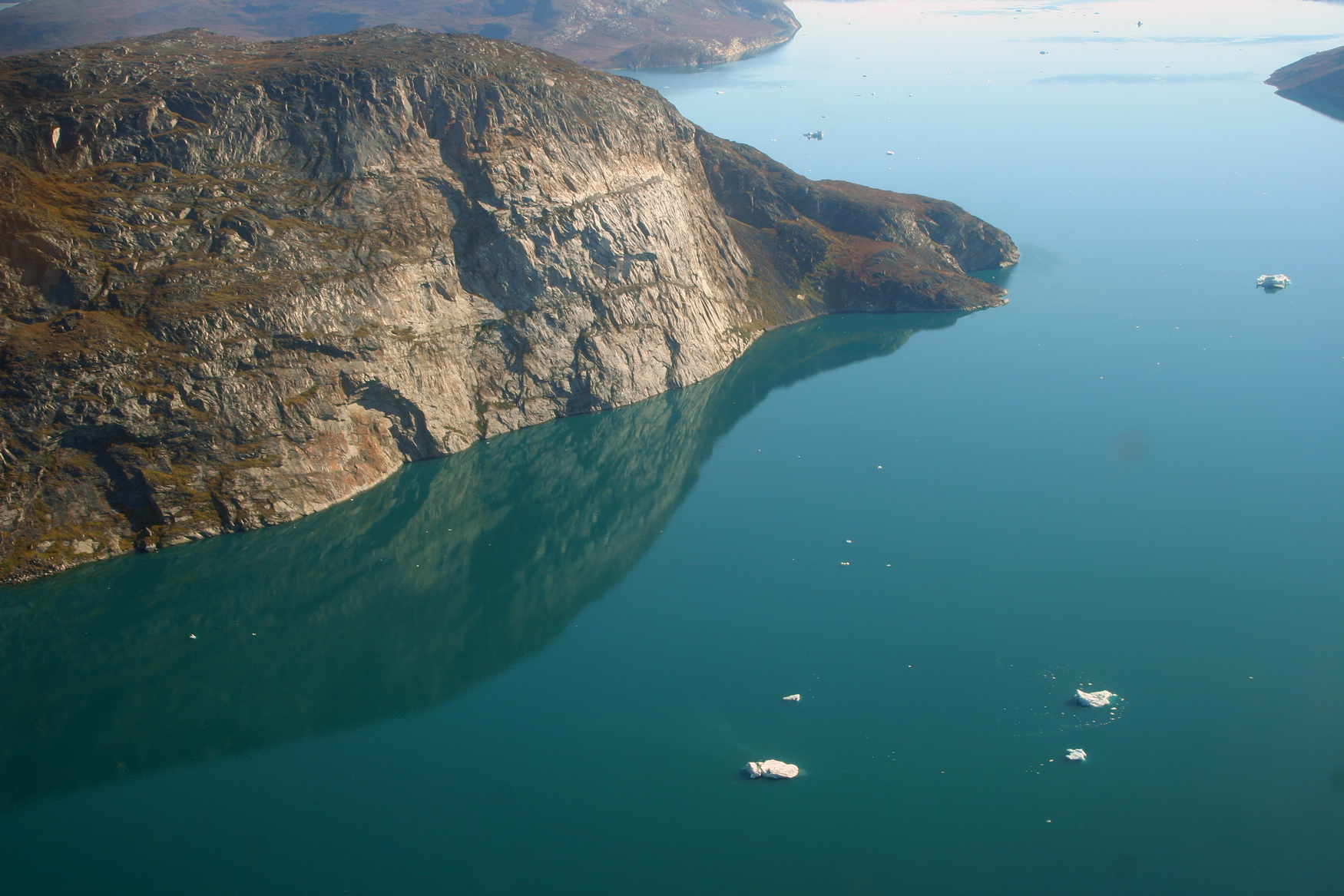 Российские учёные составляют карту аномальных морских зон Арктики