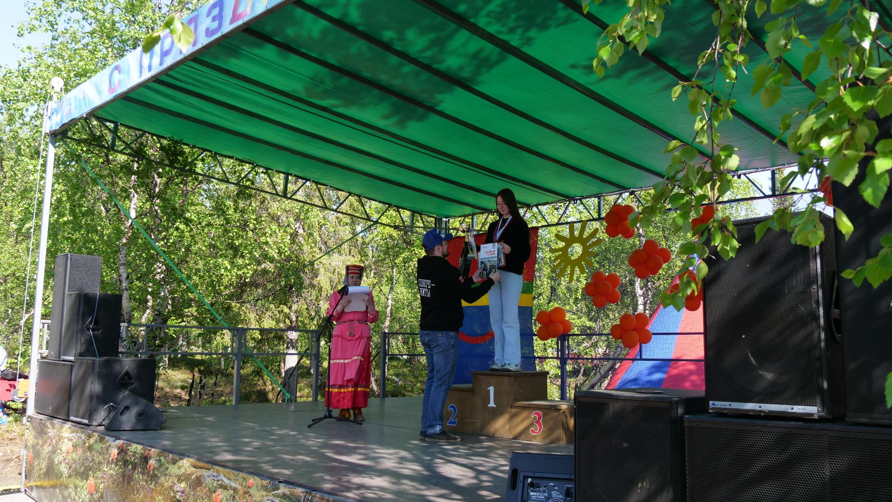 В Ловозере прошли «Саамские игры – 2023»