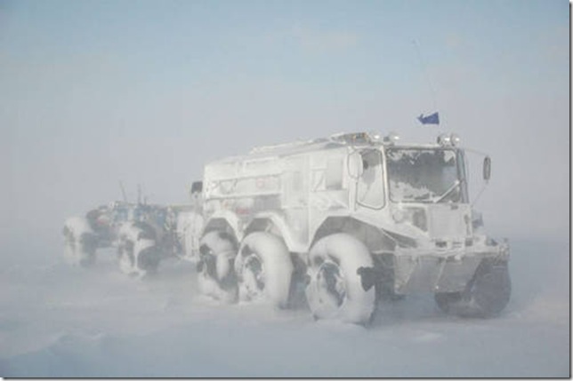 26 апреля 2009 года – Впервые в истории Северного полюса удалось достичь на колёсных автомобилях 