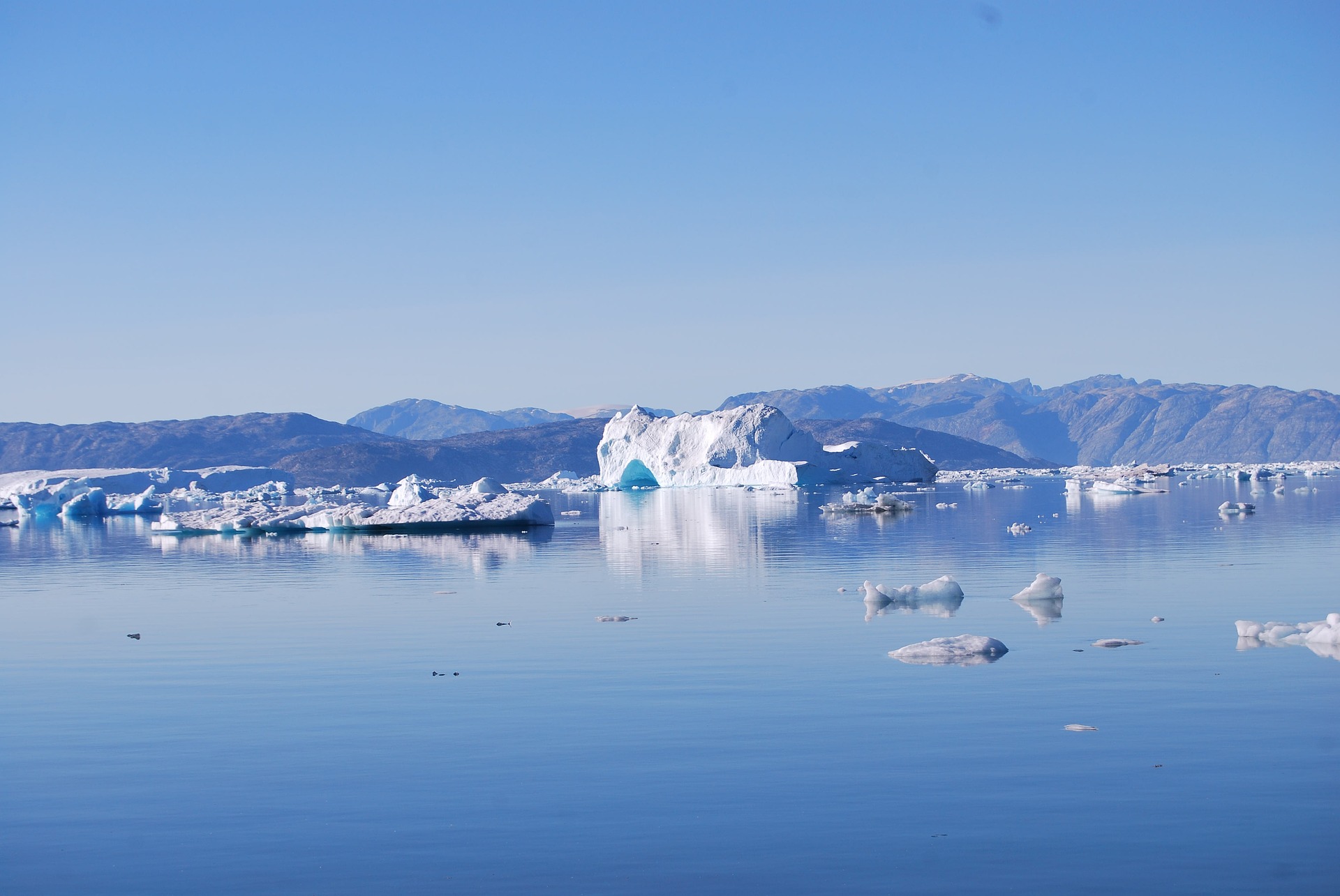 Арктика сегодня: шельфовая разведка, интернет и канатная дорога