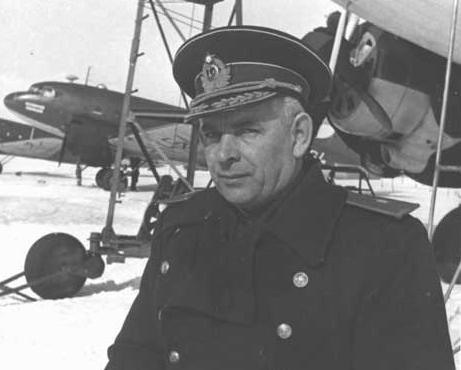 23 апреля 1948 года – 70 лет назад советские исследователи первыми в мире измерили глубину в точке Северного полюса