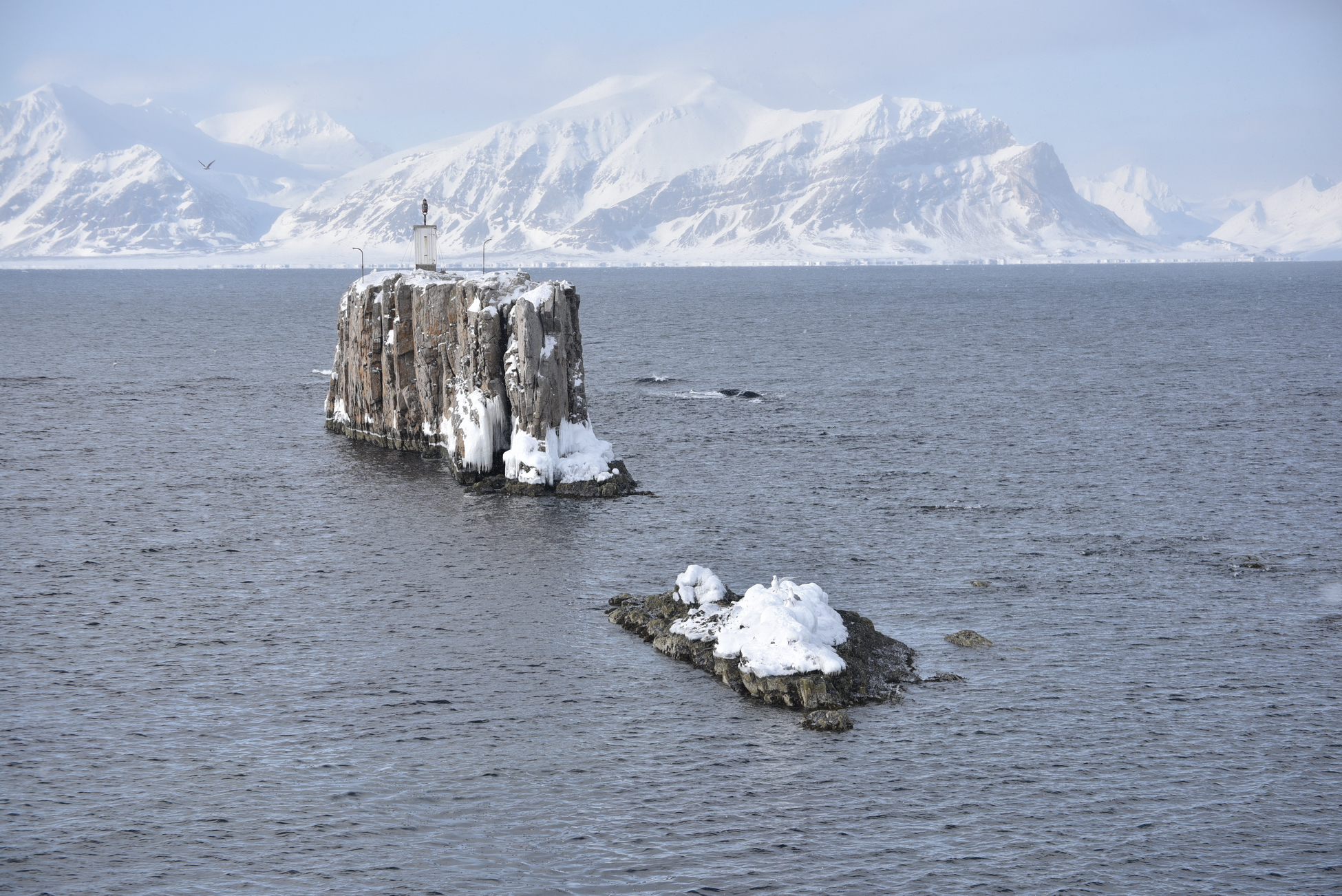 Арктика сегодня: бортовой комплекс, северные локомотивы и арктические роботы 