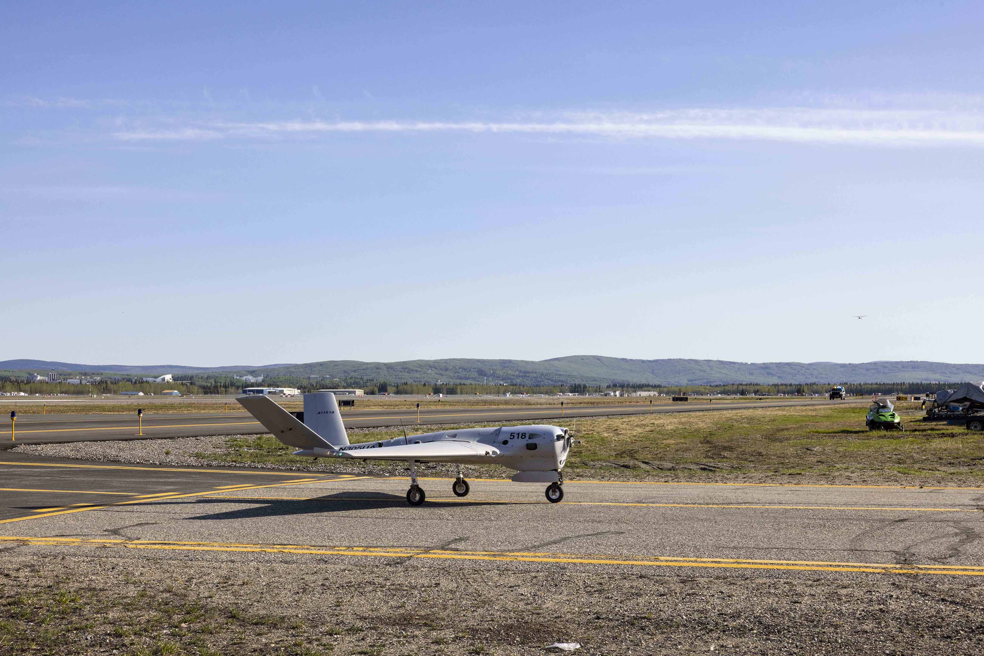 На Аляске БПЛА учёных впервые вылетел с международного аэропорта