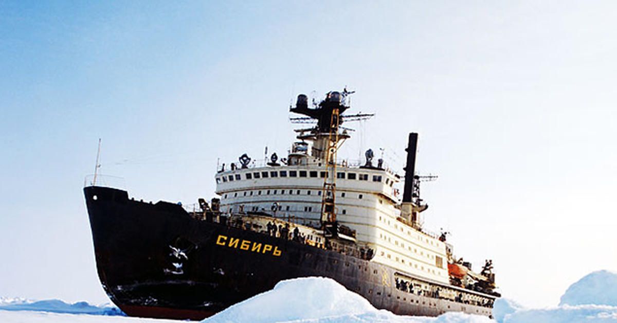 5 января 1975 года – На атомном ледоколе «Сибирь» поднят государственный флаг