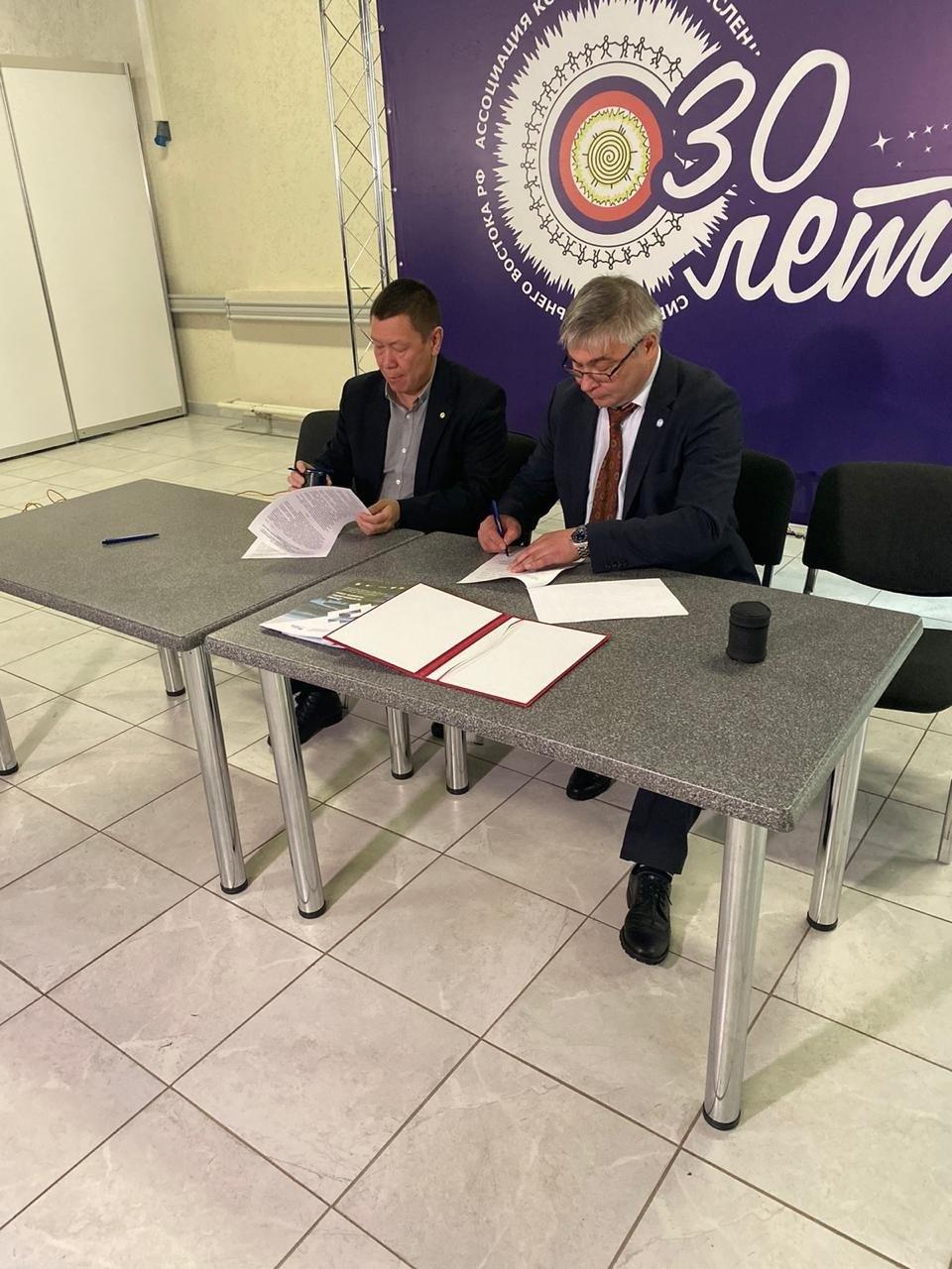 ПОРА и  АКМНСС и ДВ РФ подписали соглашение о сотрудничестве