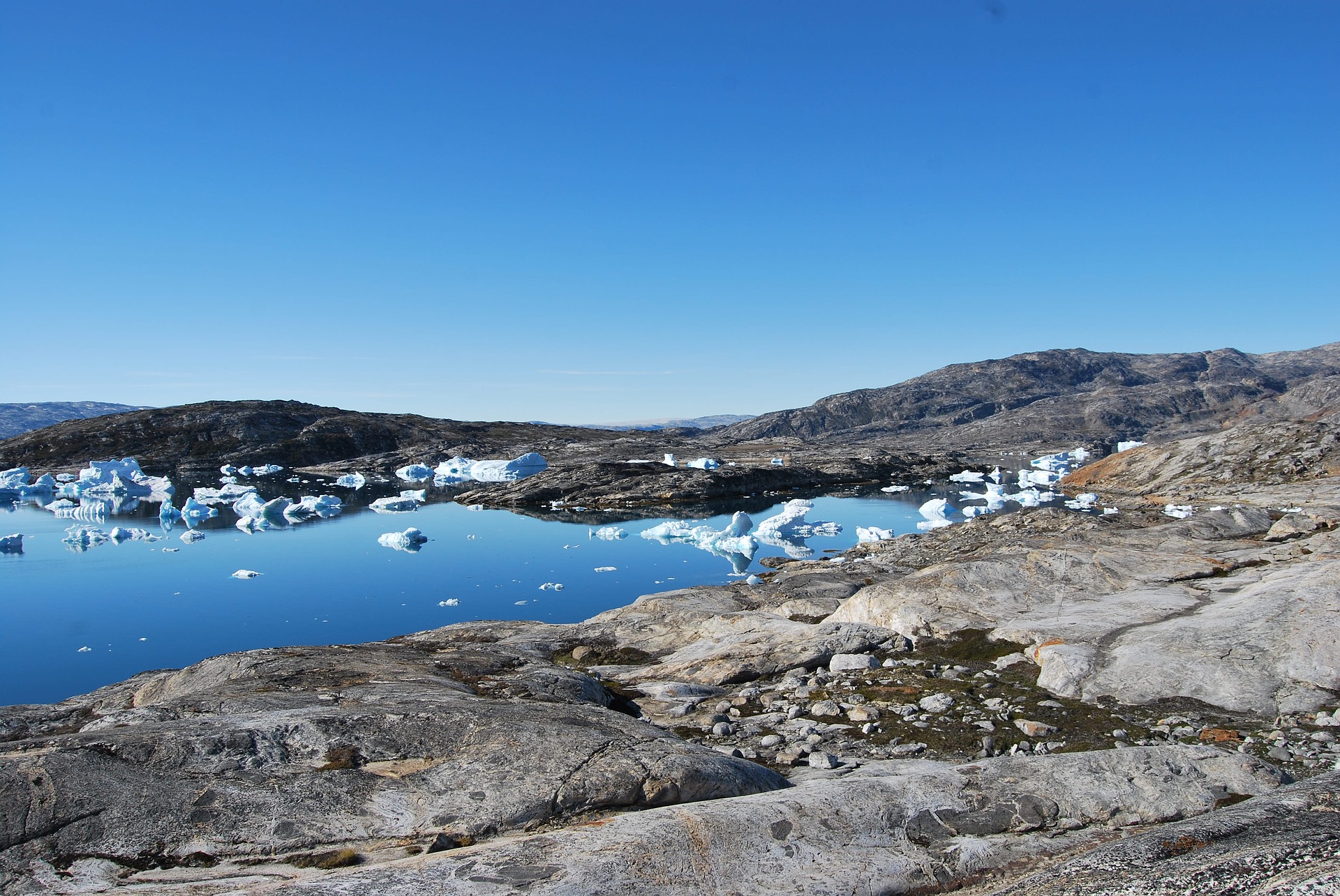 Арктика сегодня: сверхранняя проводка, новый проект и арктический туризм