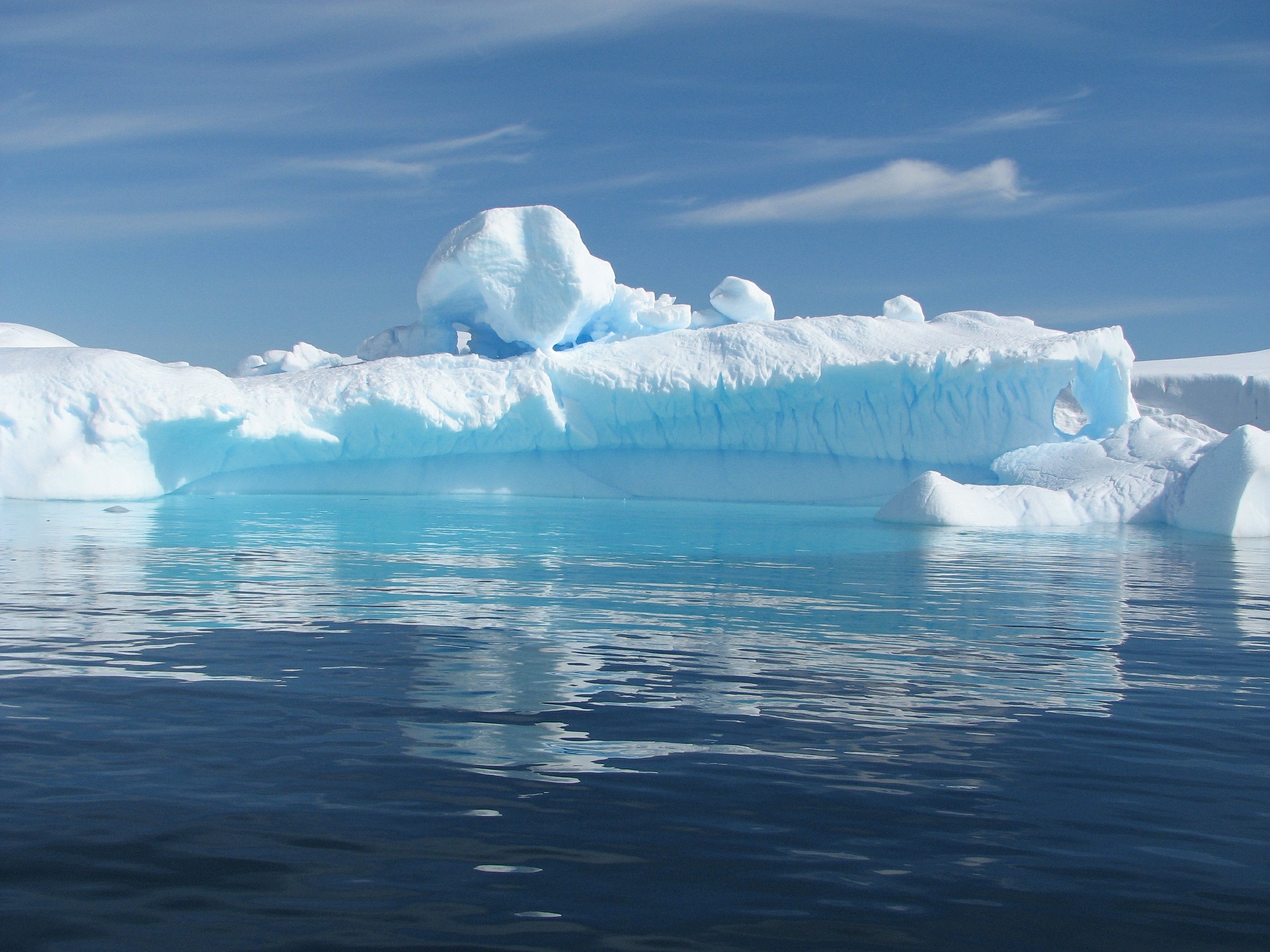 Северный флот организует несколько экспедиций в Арктику