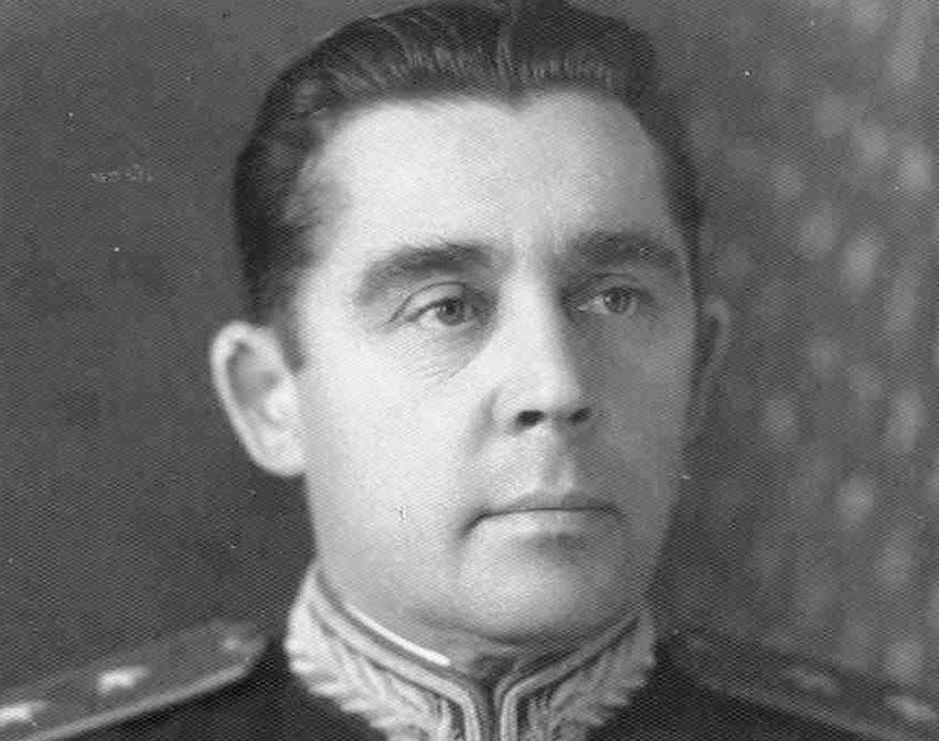 9 августа 1898 года – Родился полярный летчик Иван Спирин