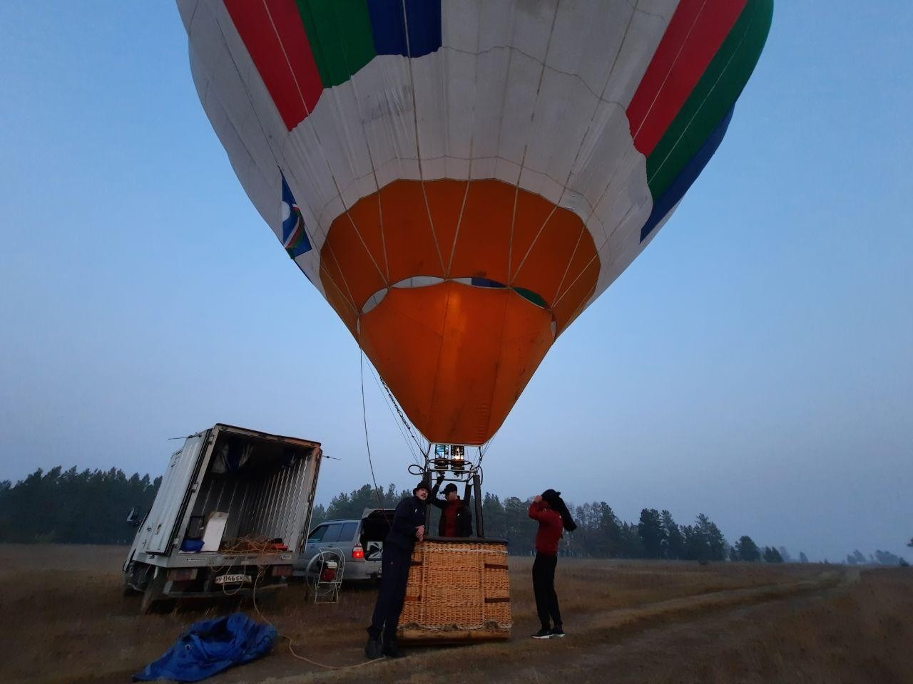 В Якутии молодые авиаторы запустили воздушный шар