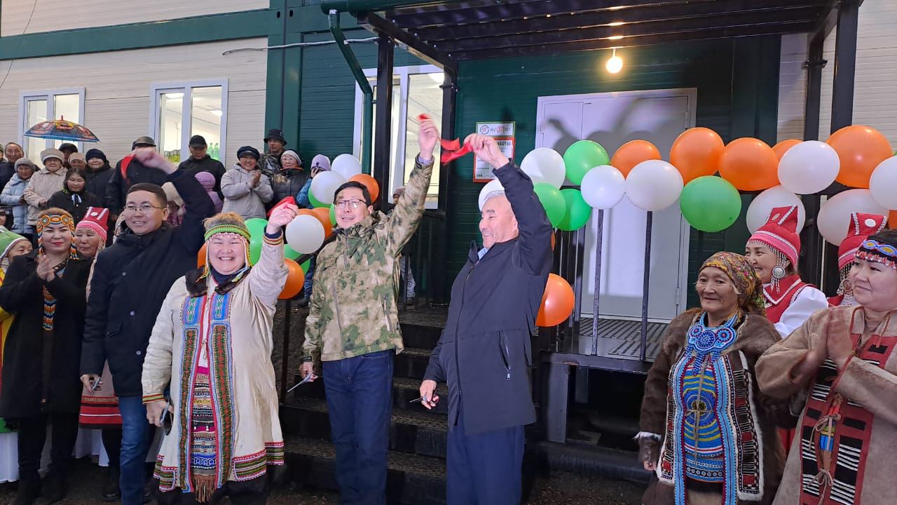 Сегодня в якутском Среднеколымске открылся торгово-логистический центр