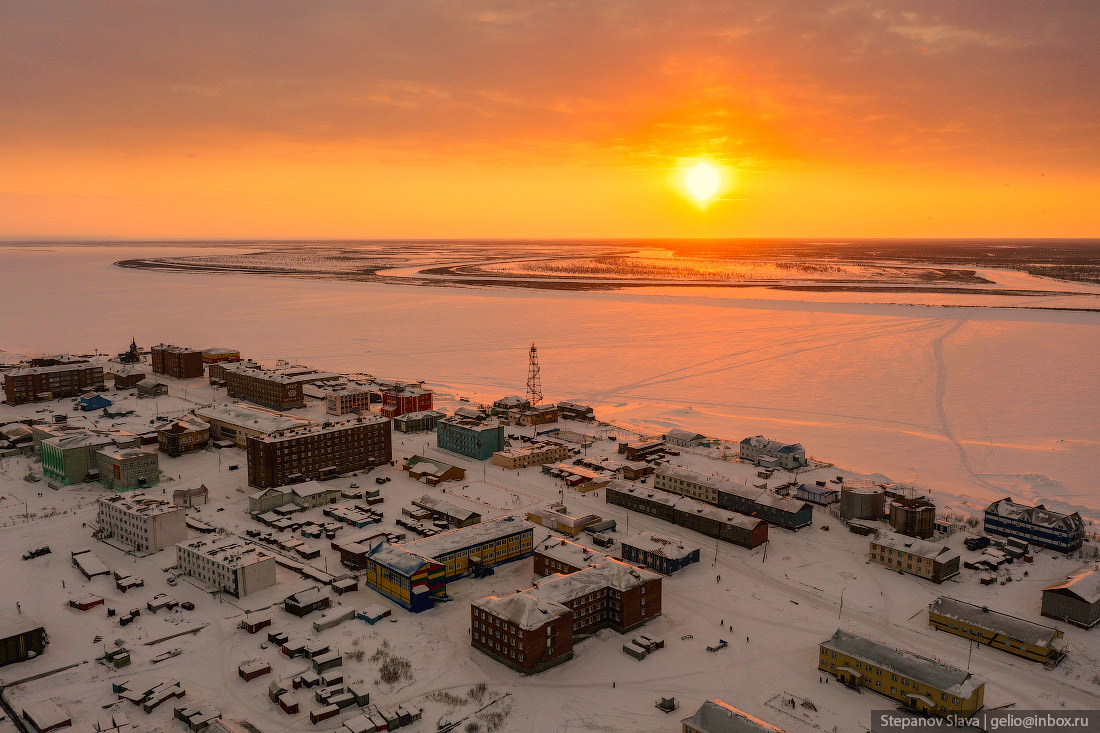 Путин поручил определить перечень опорных населенных пунктов Арктики и разработку их мастер-планов 