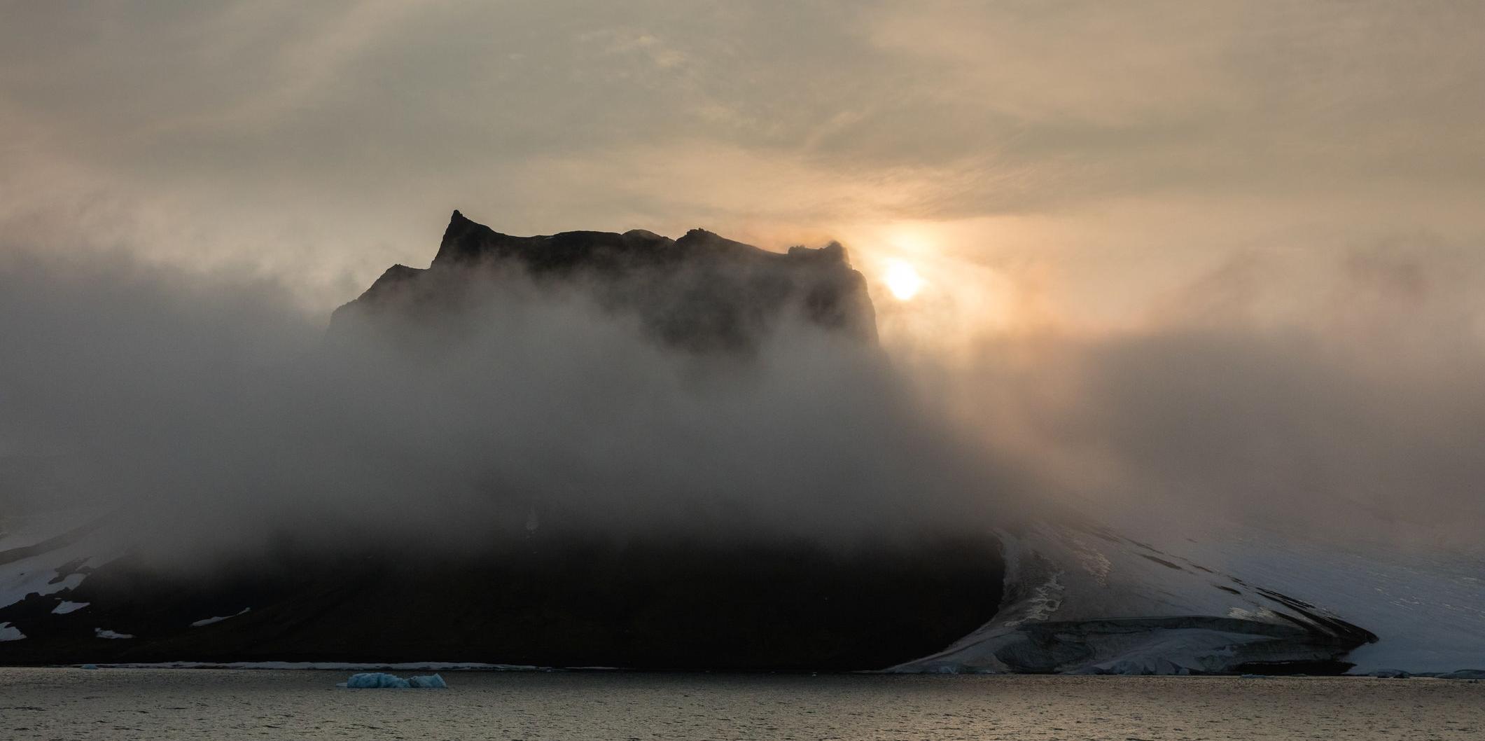 Небесные чудеса Арктики: рассказывает и показывает фотограф Николай Гернет