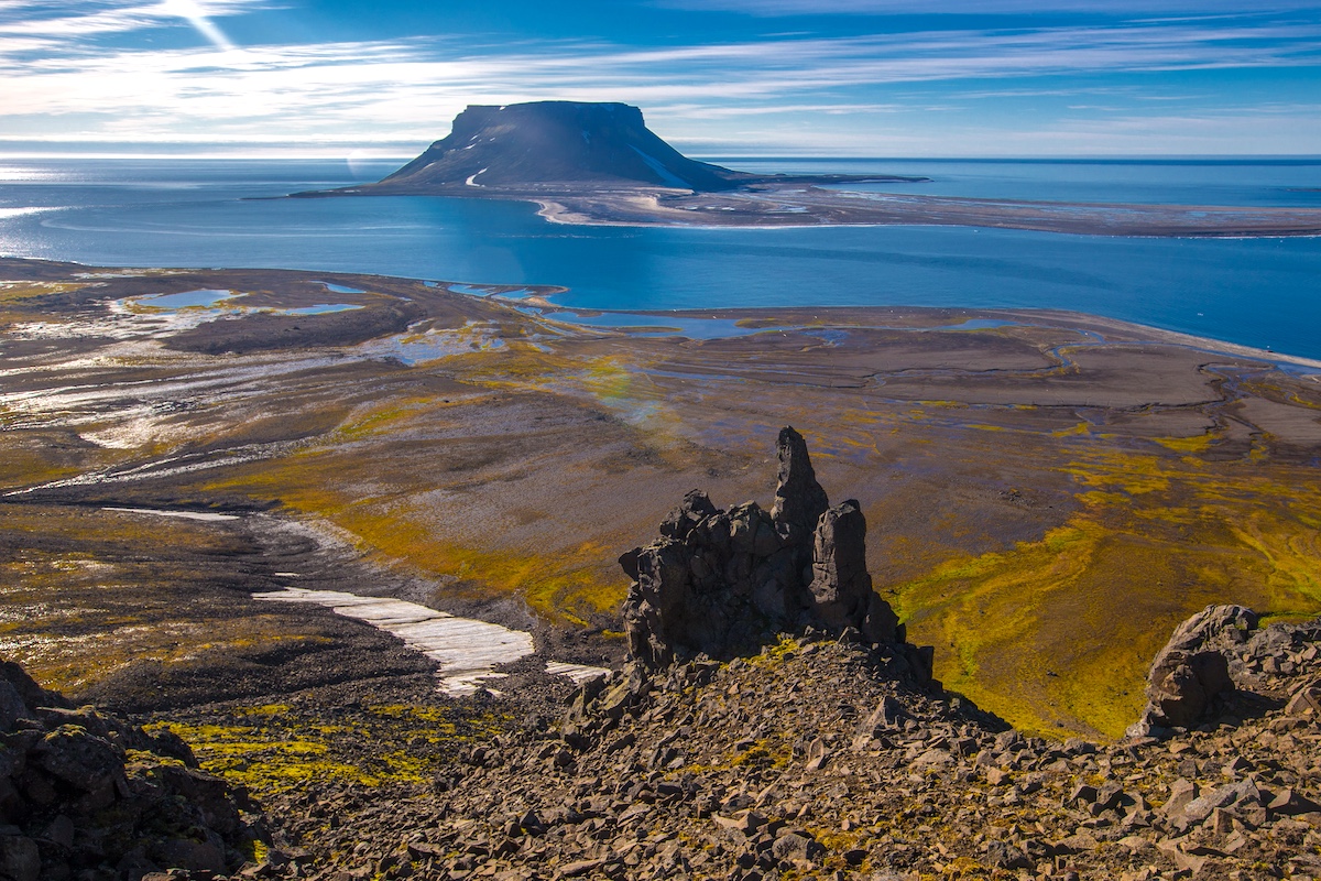 В нацпарке «Русская Арктика» готовят совместные экспедиции с РГО, исследования на Земле Франца-Иосифа и экомаршруты в Пинежском заповеднике