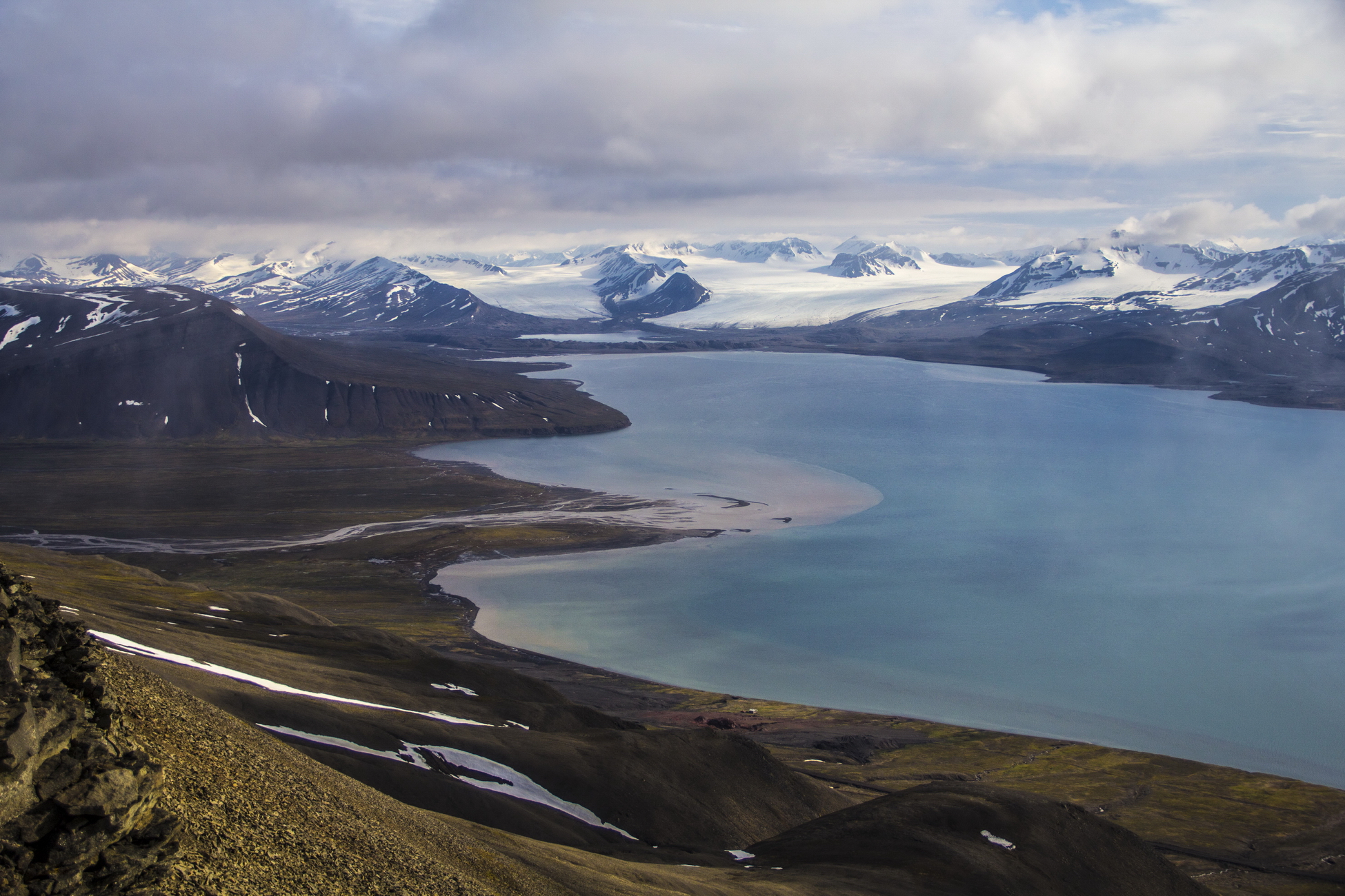 Ртуть в донных отложениях арктических озер объяснили атмосферными осадками