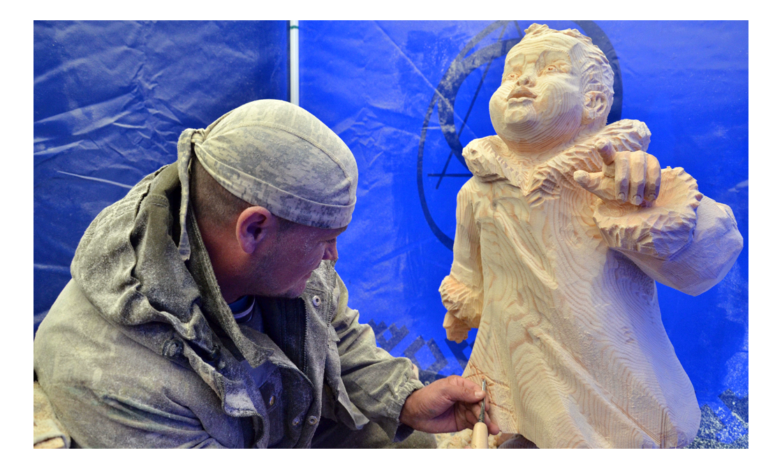 На Ямале 16 мастеров создадут деревянные скульптуры в рамках фестиваля «Легенды Севера»