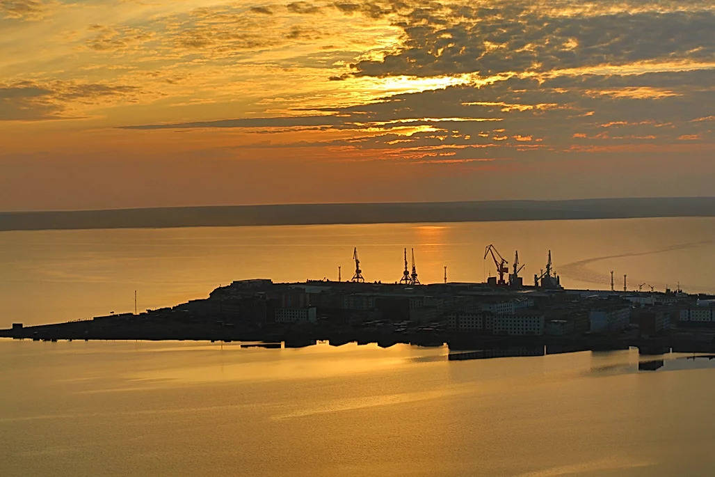 Самый северный порт Чукотки открылся для навигации