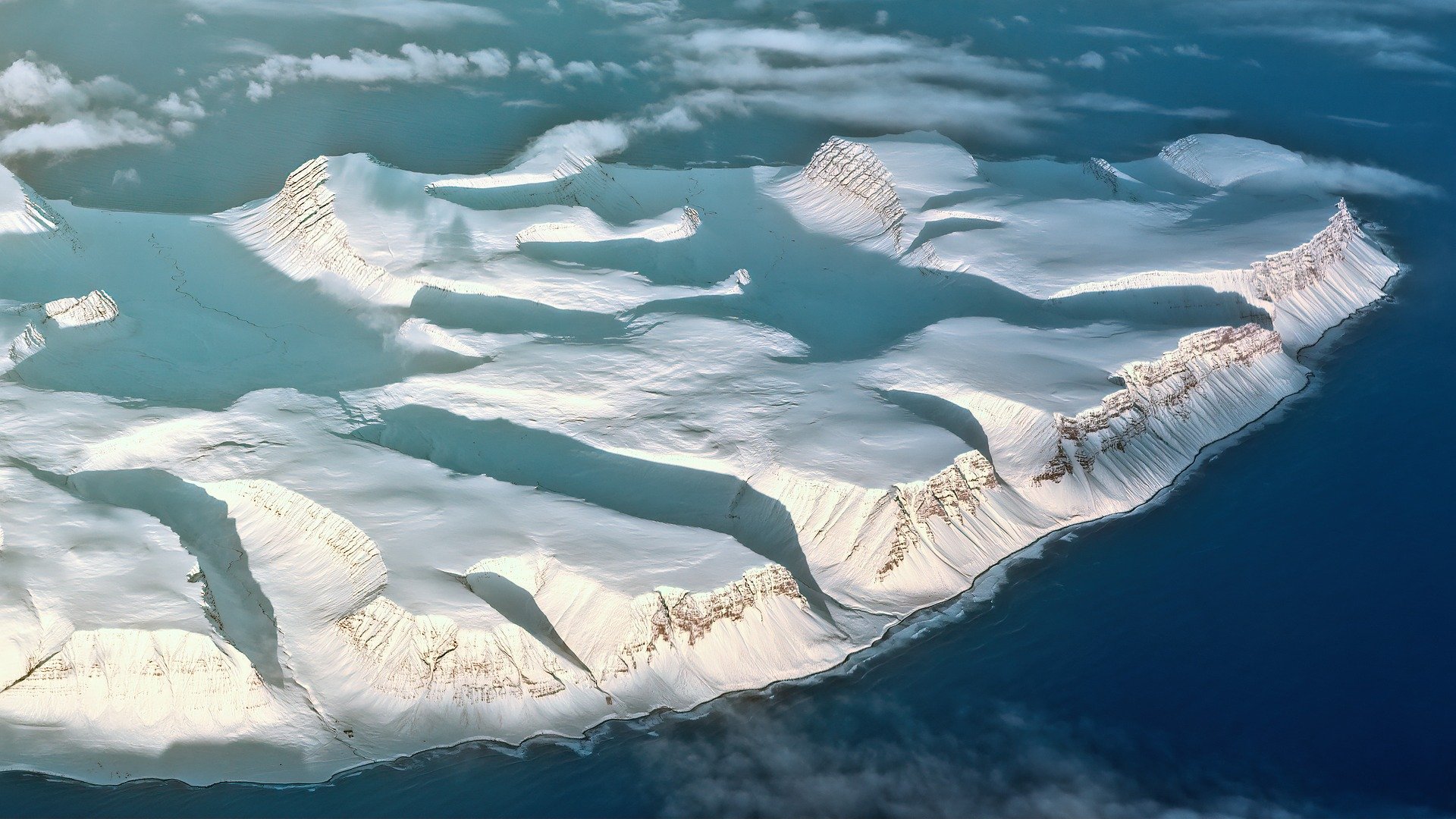 Арктика сегодня: «Чукотка», снабженец и геологоразведка