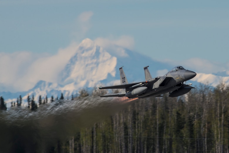 ВВС США хотят господствовать в Арктике