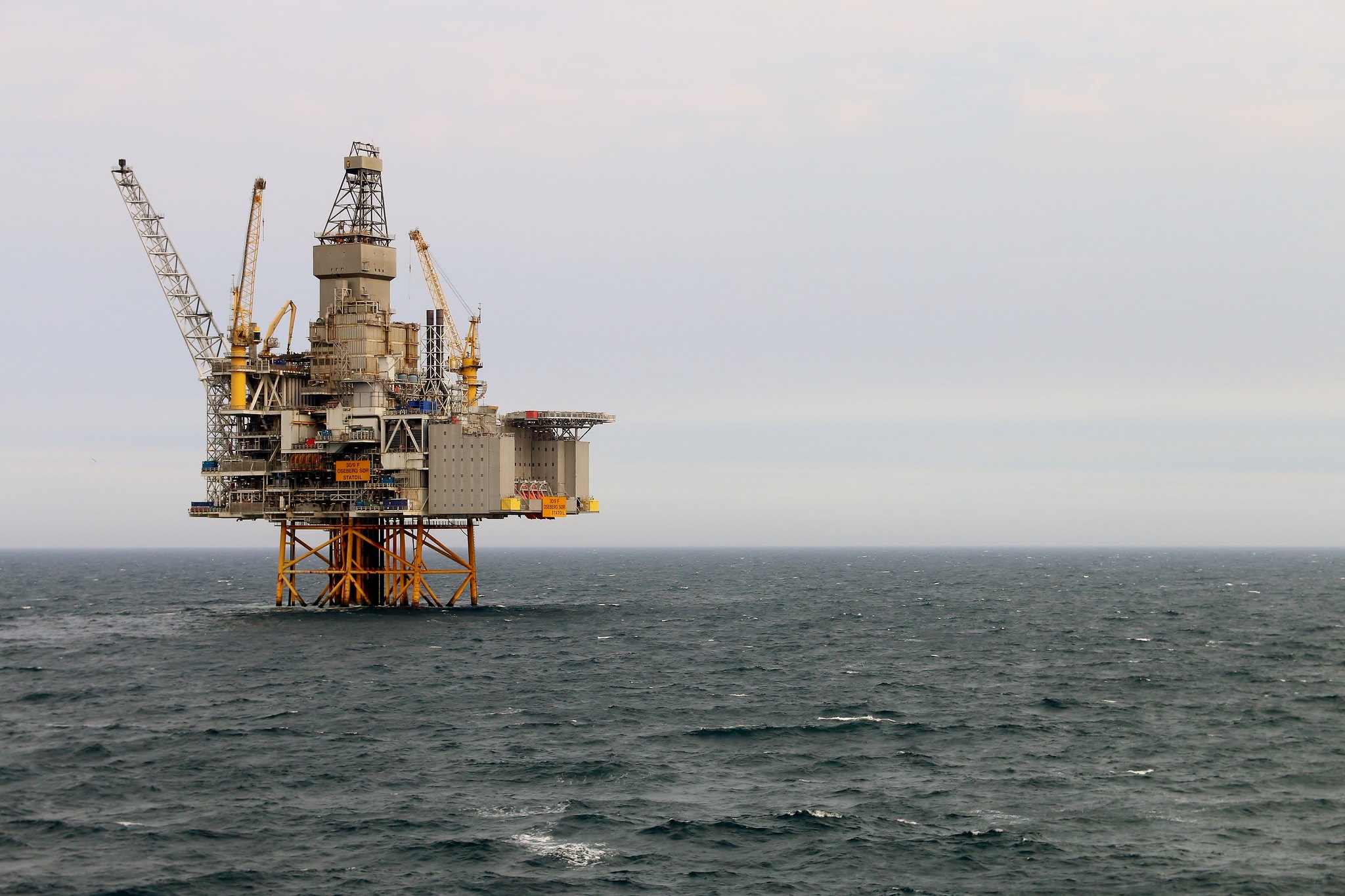 Новые нефтегазовые проекты в Арктике: Норвегия пересматривает планы на Баренцево море