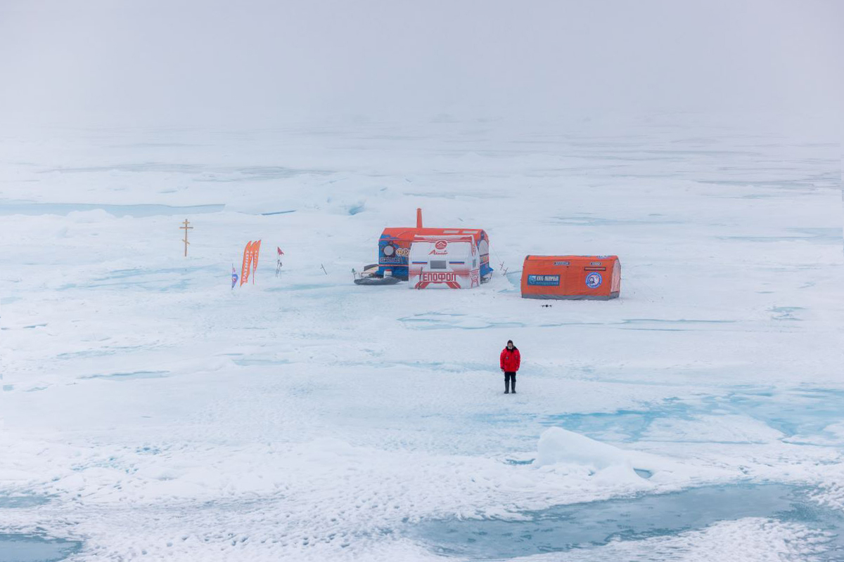 Хронология полярных рекордов: Фёдор Конюхов провел 14 дней на льду одиночной дрейфующей станции и побил собственный результат 2021 года