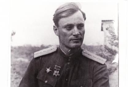 21 октября 1944 года погиб лётчик Василий Дончук
