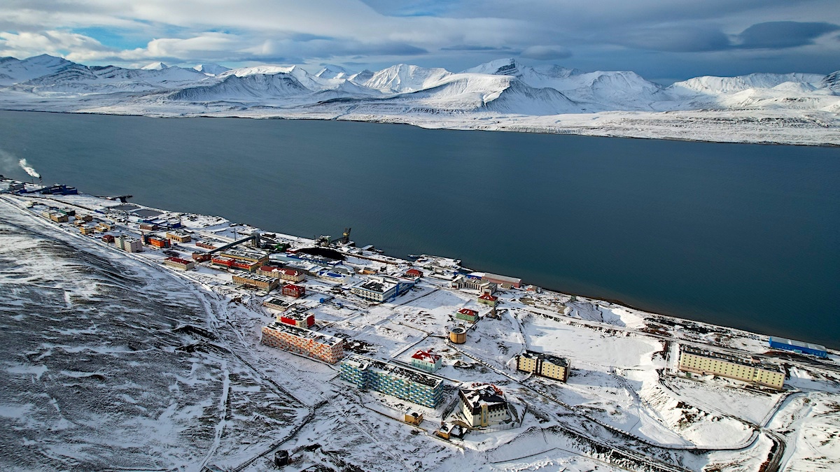 РГО открывает на Шпицбергене свой самый северный туристический центр и планирует создать карту объектов российского наследия архипелага РГО открывает на Шпицбергене свой самый северный туристический центр и планирует создать карту объектов российского наследия архипелага