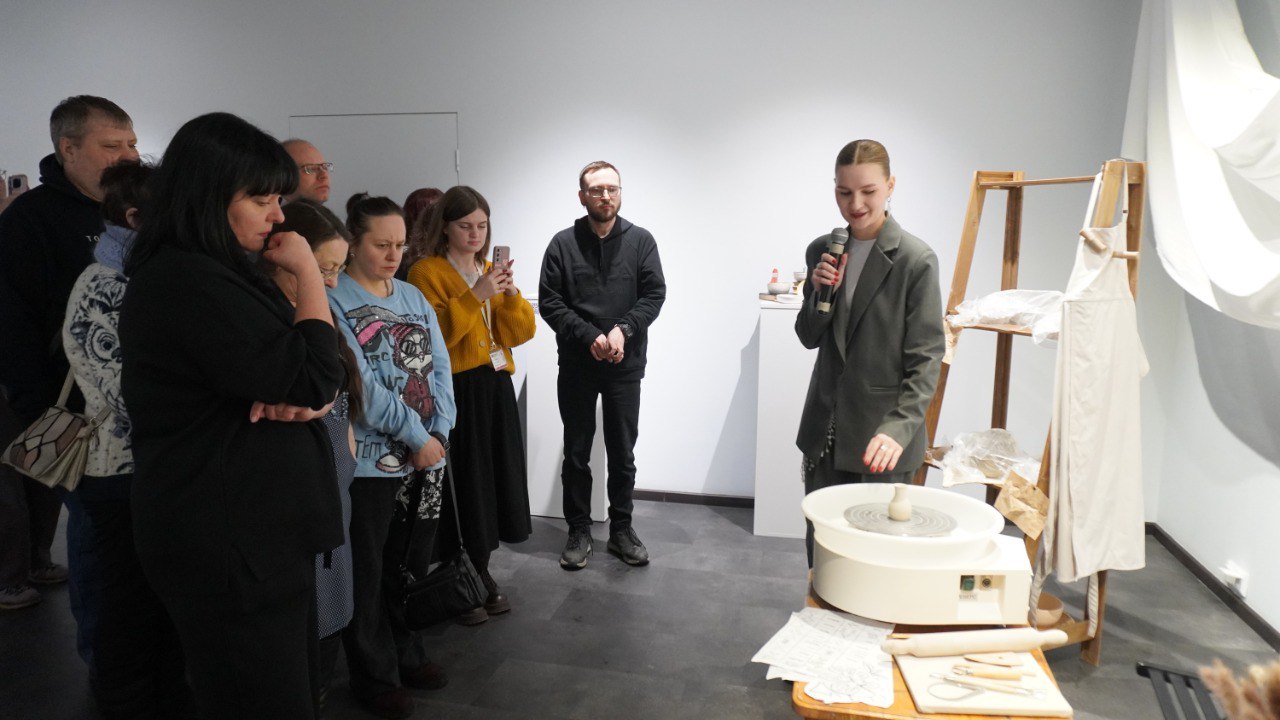 В Центре современного искусства Мурманска открылась выставка керамики