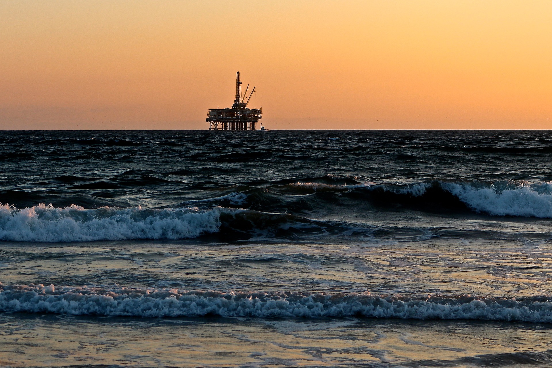 Роснефть открыла крупное месторождение нефти в Арктике