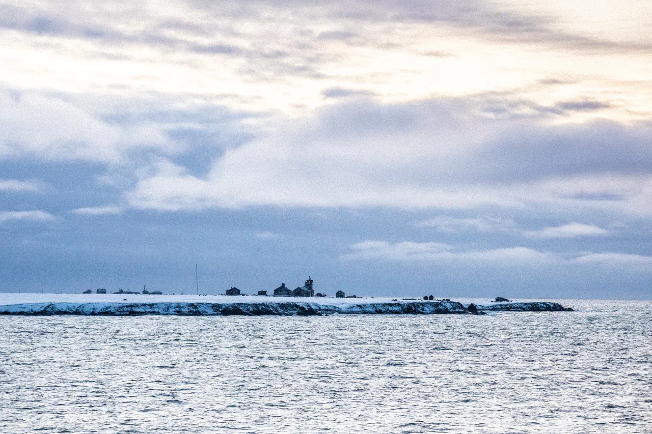 Пролетая над архипелагом Норденшёльда