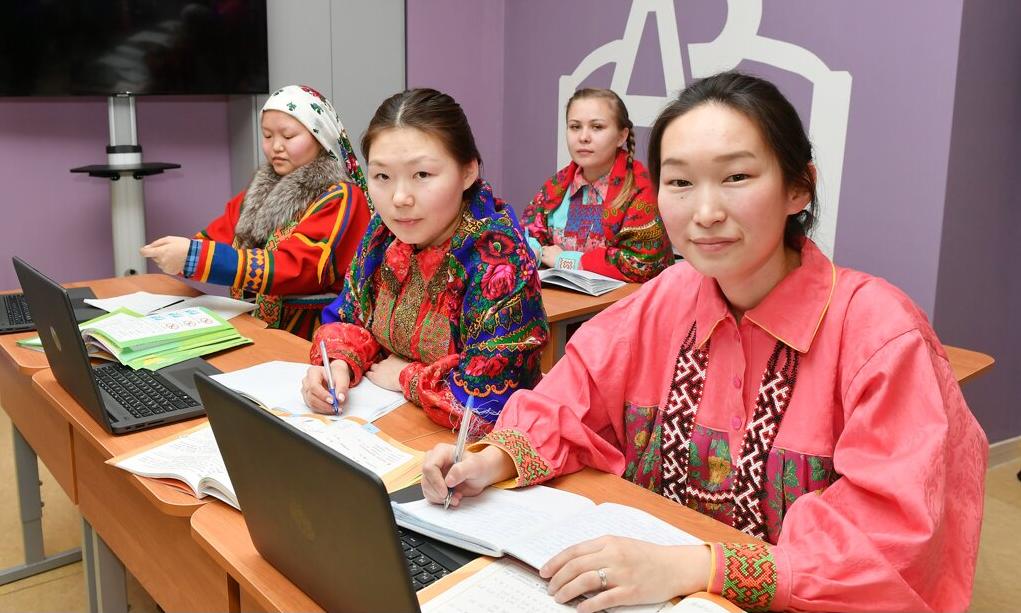 На Ямале расширили список мест реализации образовательного сертификата для студентов из числа КМНС