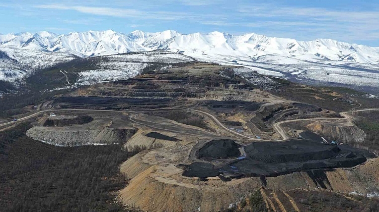 Рекордные 20 миллионов тонн угля дало крупнейшее угольное месторождение Якутии