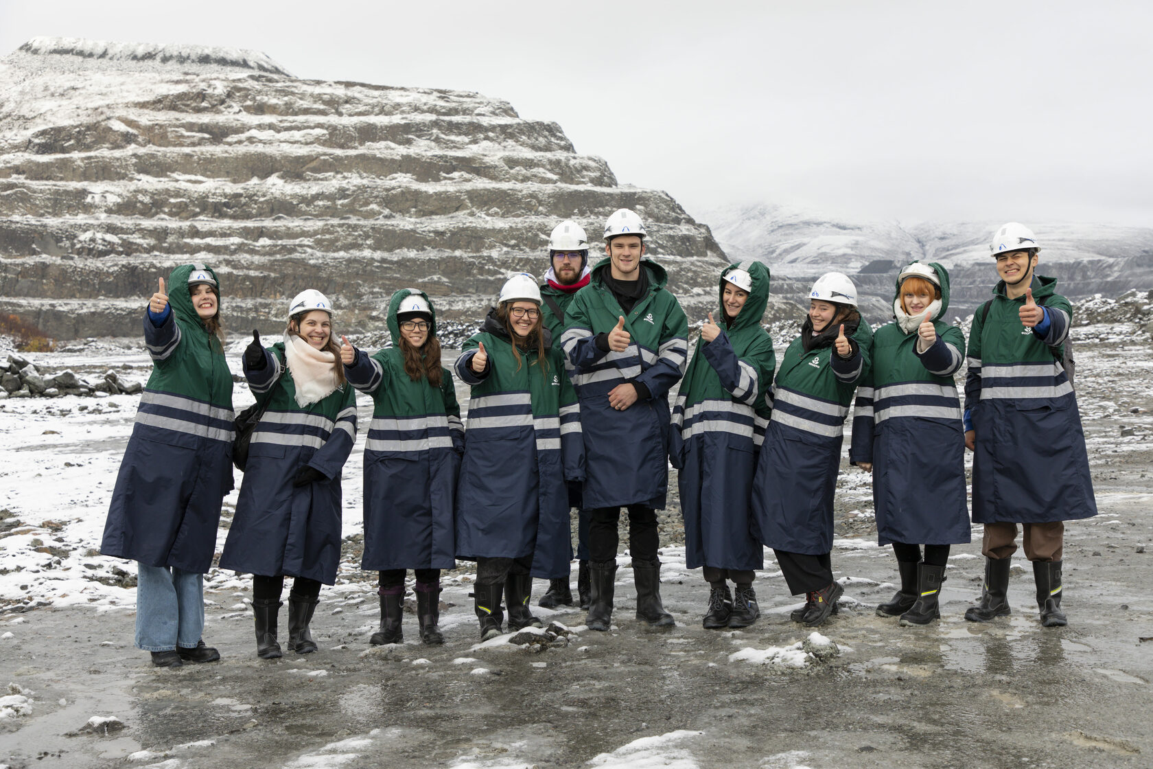 Десять победителей конкурса «Билет в Арктику» вернулись из выигранной ими арктической экспедиции