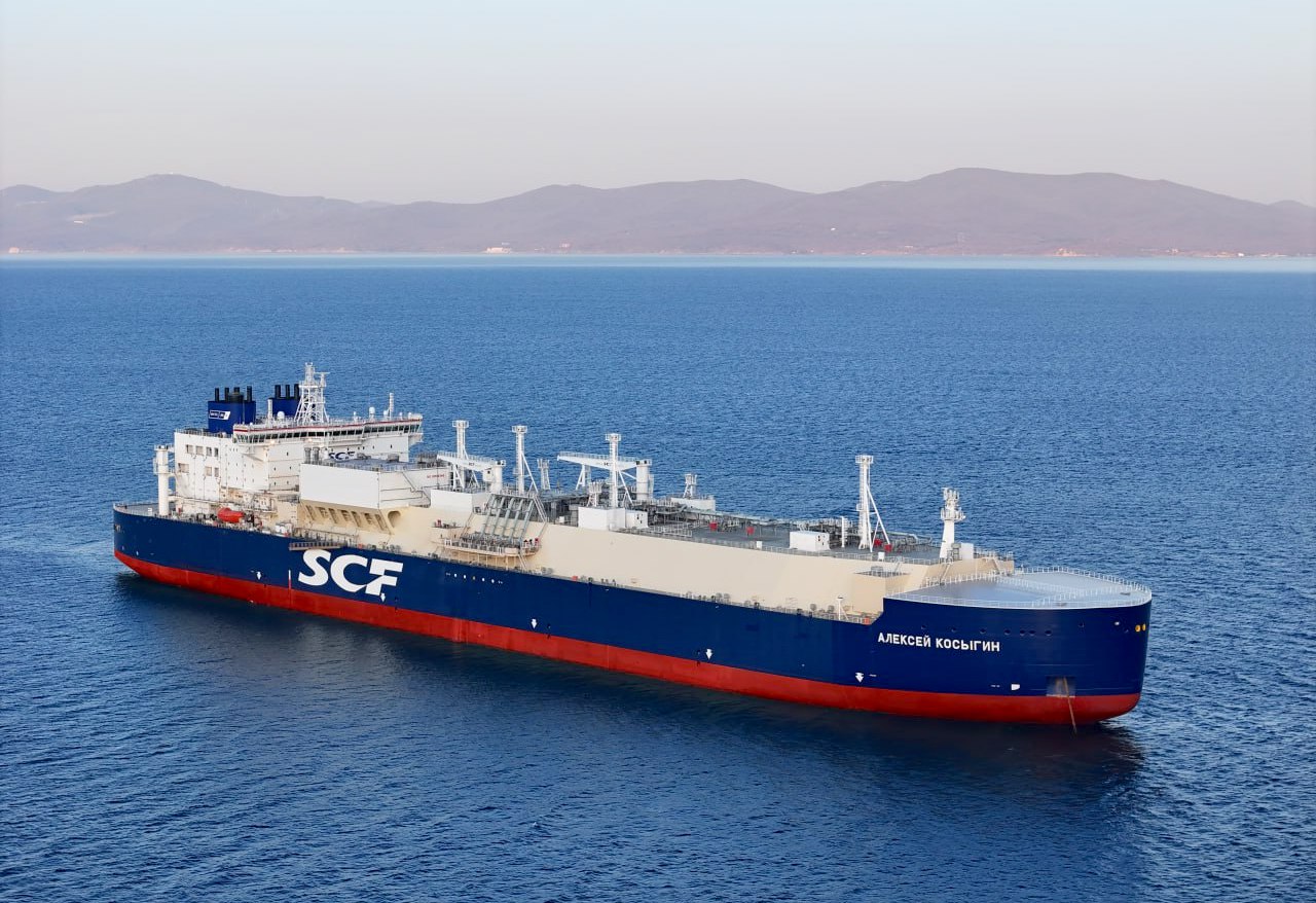 Ледокольный танкер «Алексей Косыгин», строящийся на судоверфи  Звезда» для проекта «Арктик СПГ-2», передан заказчику – «Совкомфлоту»