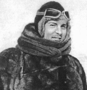 1 мая – 110 лет со дня рождения полярного лётчика Валентина Аккуратова