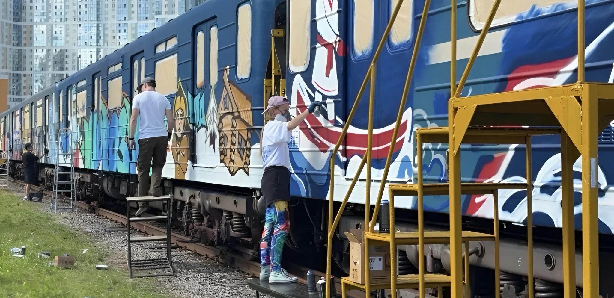 Петербургский метрополитен украсит белый медведь