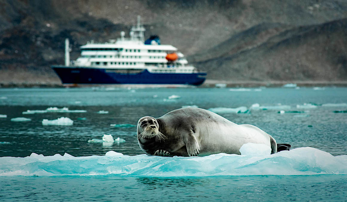 Мурманск – Баренцбург: на организацию 10 грузопассажирских рейсов на Шпицберген в 2026 году выделено 174 млн рублей