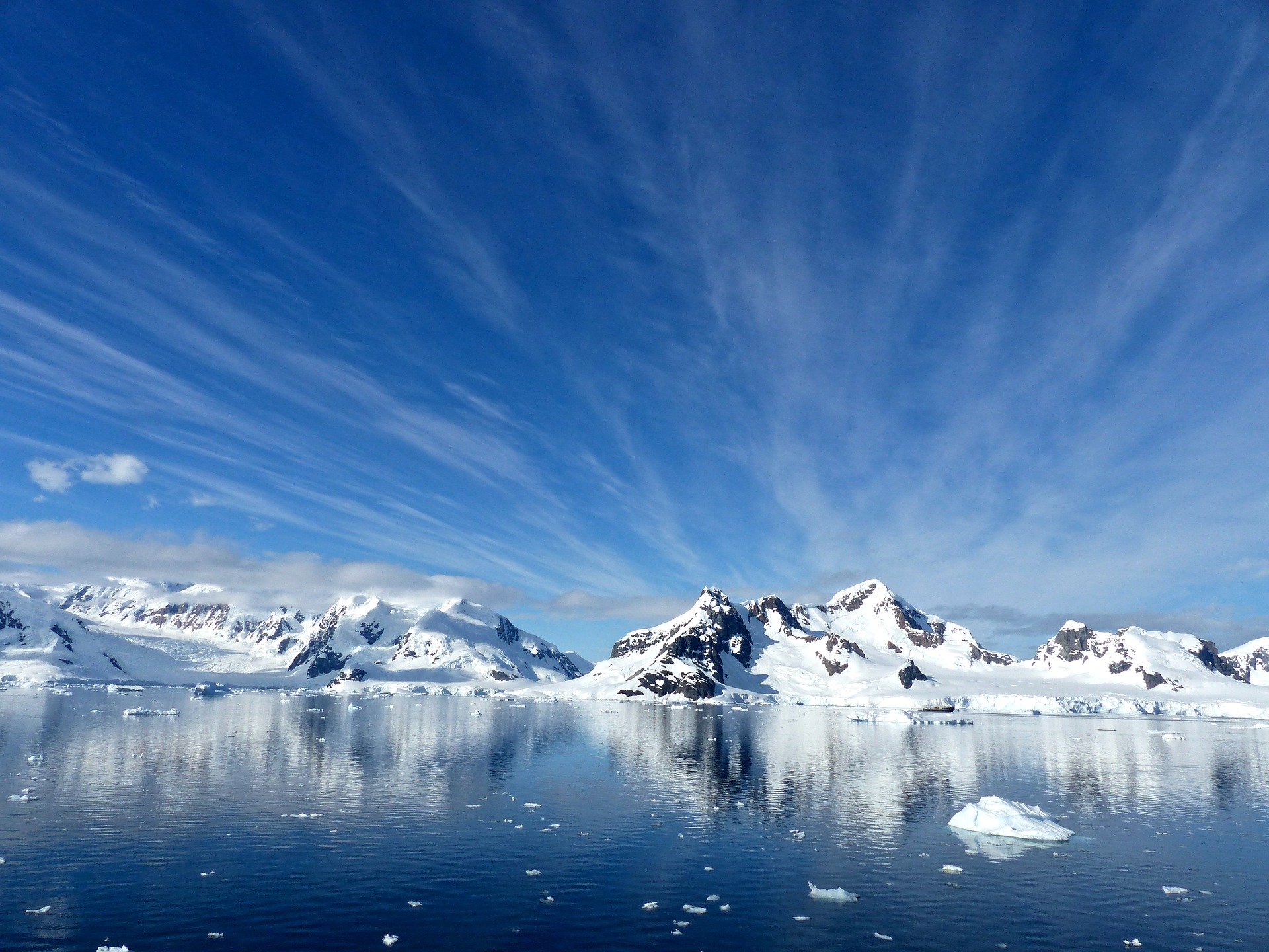 Арктика за неделю: Стратегия-2035, льготы и пропажа дыры