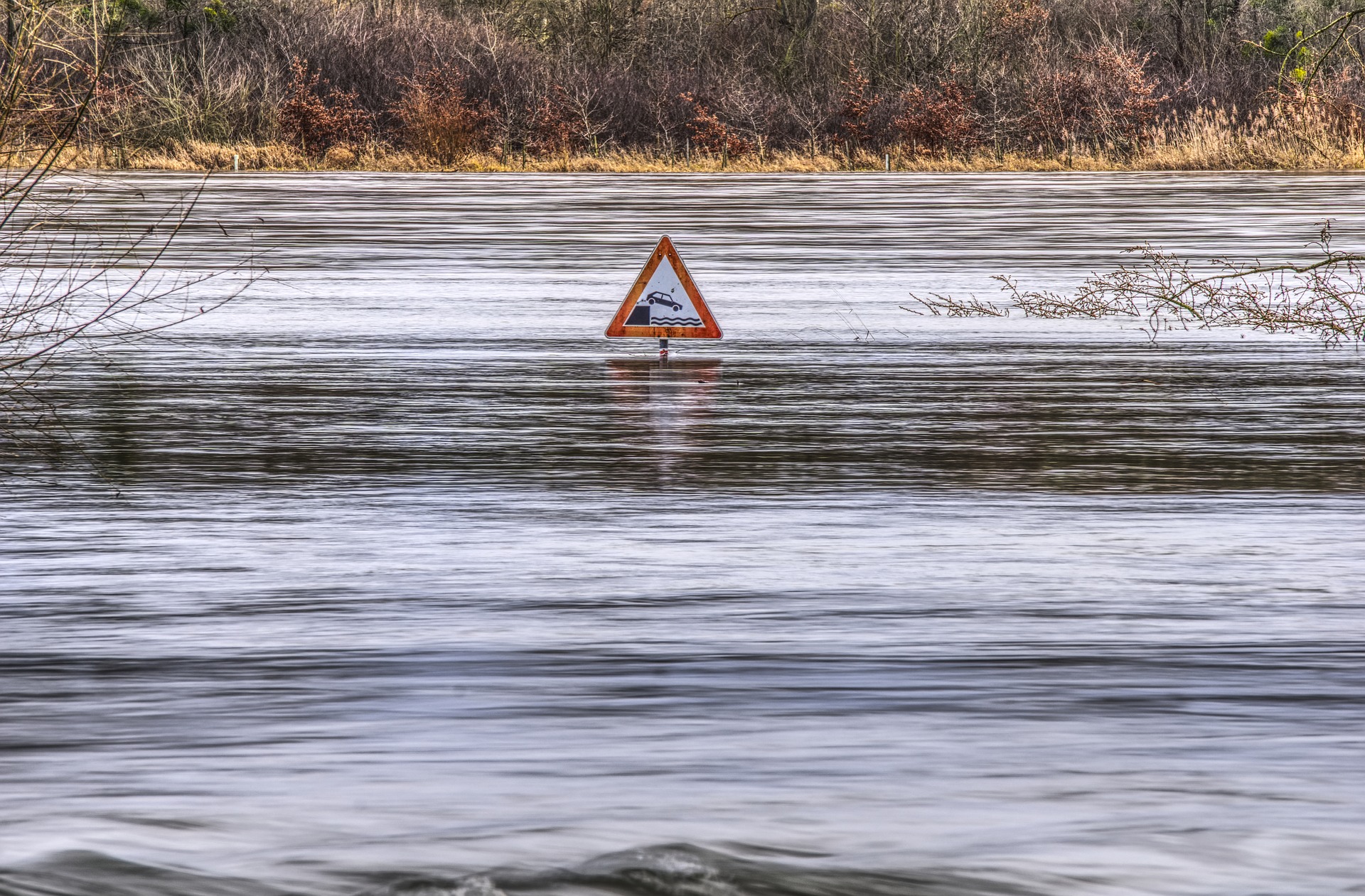 В Якутии от паводка пострадали более 3000 человек
