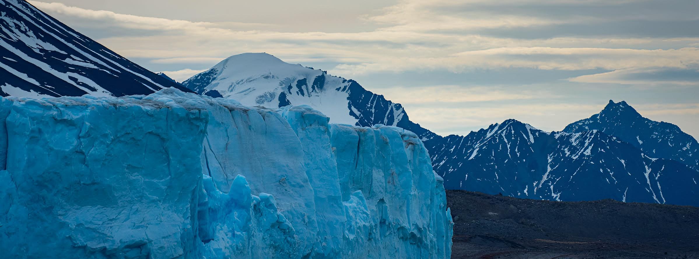 На Шпицбергене подтвердили перспективность добычи угля и туризма, планируя к 2040-му привлекать туда по 50 тысяч туристов в год