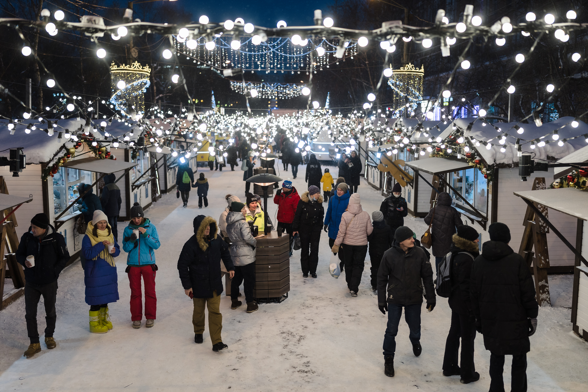 Традиционная новогодняя ярмарка открылась в Мурманске