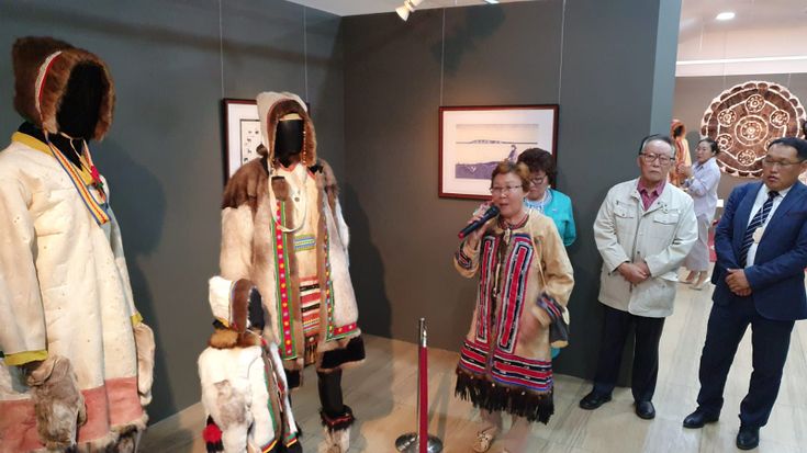 В Якутске представили коллекцию народных модельеров «Сухожильная нить»