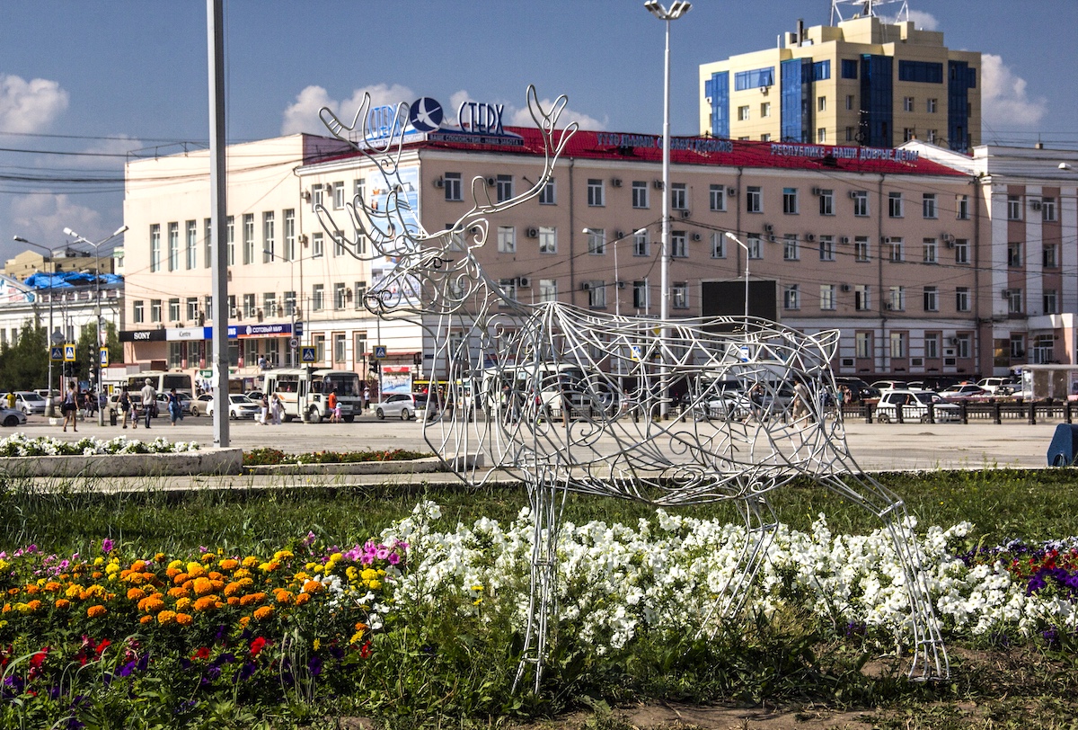 Глава Якутии, где на 3,1 млн кв. километров живет всего 1 млн человек, рассказал премьер-министру РФ о достижениях республики
