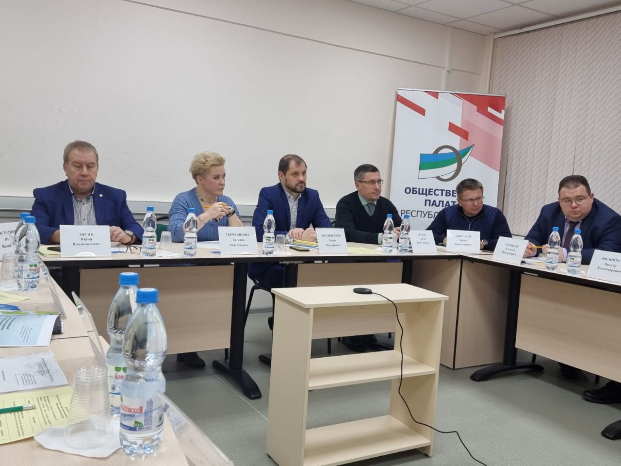 Общественники Коми предложили ввести статус «временного арктического резидента» Общественники Коми предложили ввести статус «временного арктического резидента»